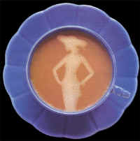 crema_lady.jpg (43167 bytes)